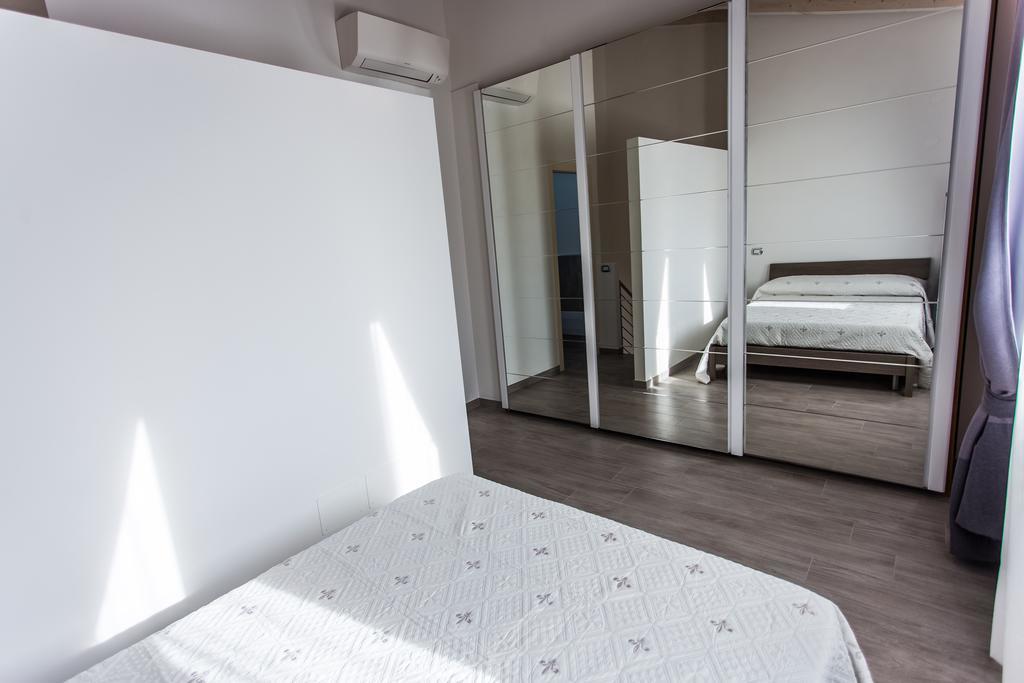 Lm House 01 Apartment Lonato Exterior foto