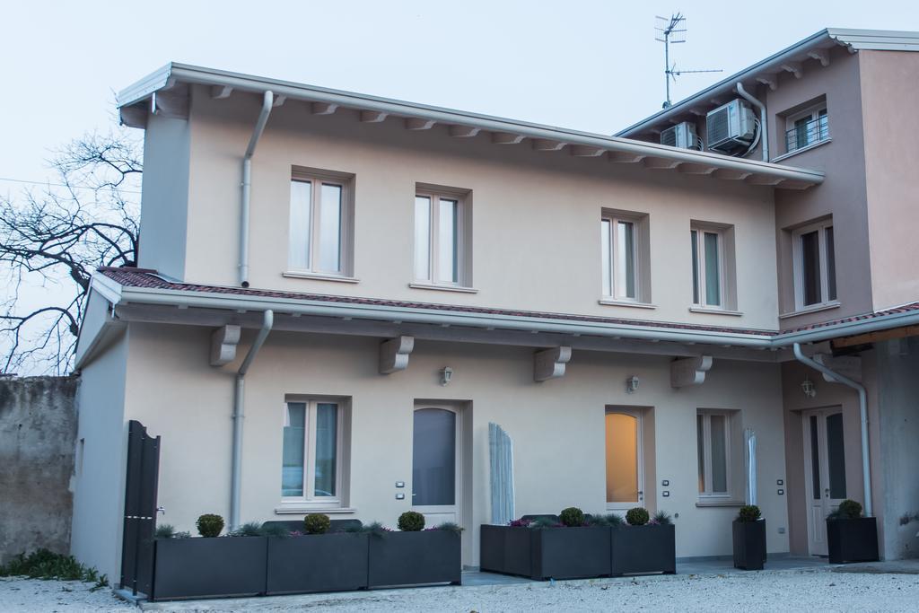 Lm House 01 Apartment Lonato Exterior foto
